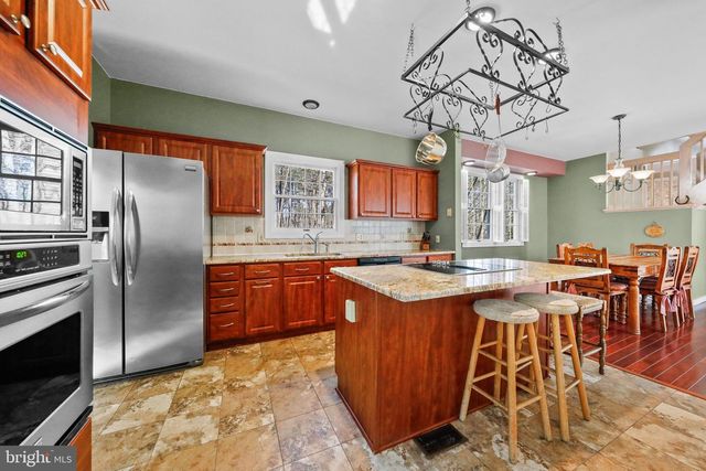 4 RIDGE CT, Medford, NJ 08055