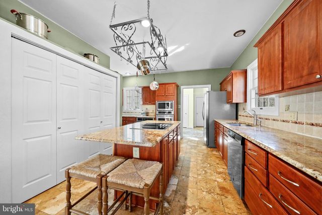 4 RIDGE CT, Medford, NJ 08055