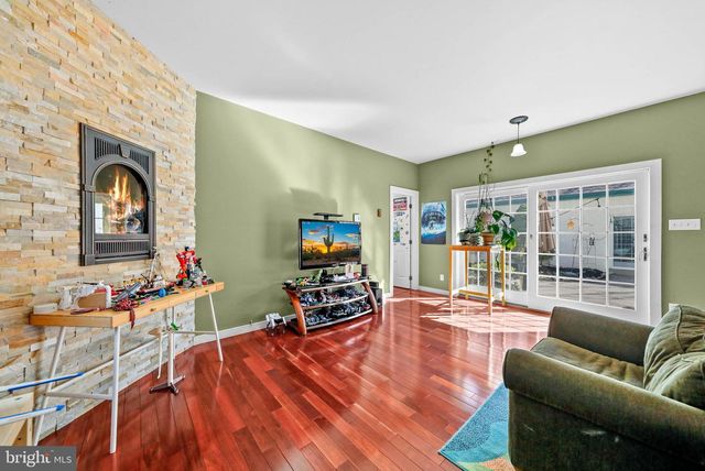 4 RIDGE CT, Medford, NJ 08055