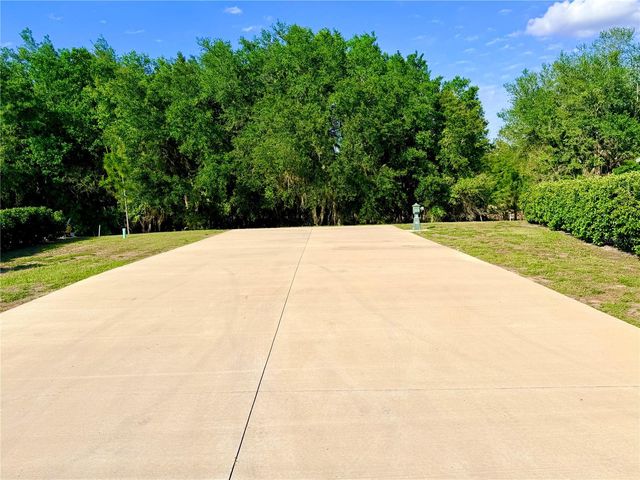 4933 SE 92ND BOULEVARD, Webster, FL 33597