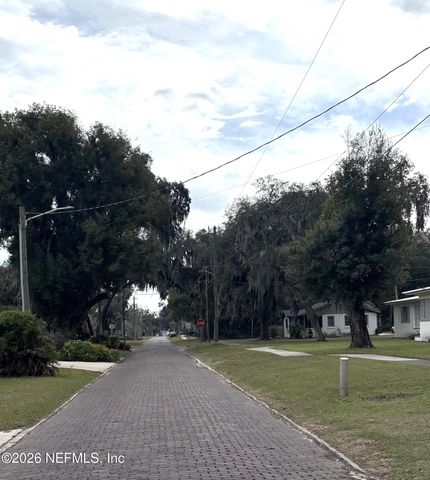 726 ST JOHNS Avenue, Green Cove Springs, FL 32043