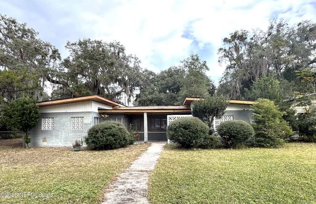 726 ST JOHNS Avenue, Green Cove Springs, FL 32043