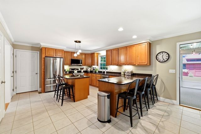 106 Valley Rd, Southampton, MA 01073
