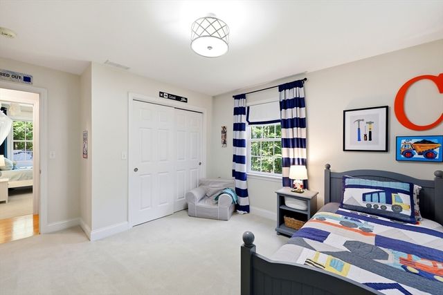 106 Valley Rd, Southampton, MA 01073