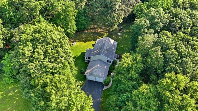 106 Valley Rd, Southampton, MA 01073