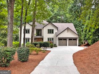 2270 Roxburgh Drive, Roswell, GA 30076