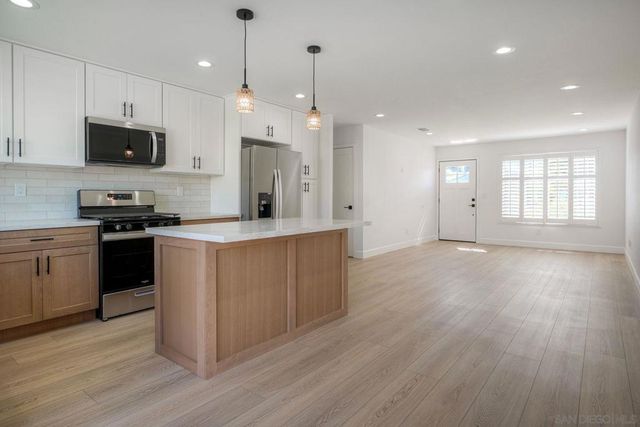 12634 Roberto Way, Poway, CA 92064