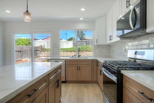 12634 Roberto Way, Poway, CA 92064