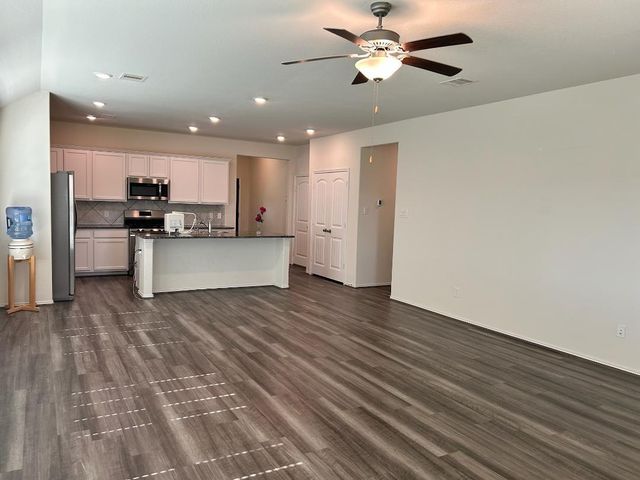 765 Camden Valley Lane, La Marque, TX 77568