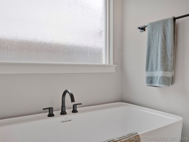 528 E 126th Street S, Jenks, OK 74037