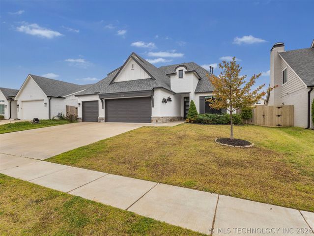 528 E 126th Street S, Jenks, OK 74037