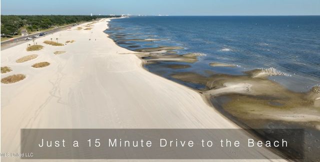 10667 Wren Grove, Gulfport, MS 39503