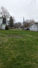611 Oakwood Drive, Geneva, IL 60134