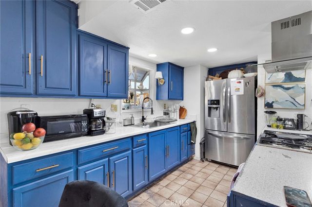 12669 Cypress Ave, Victorville, CA 92395
