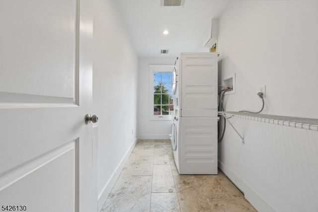 5 Highland Blvd, West Orange Twp., NJ 07052