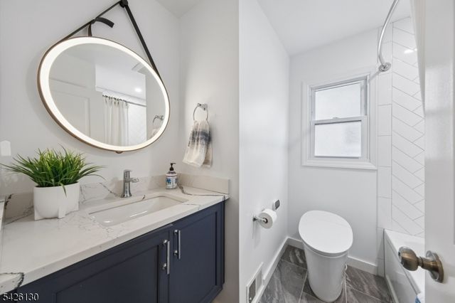 5 Highland Blvd, West Orange Twp., NJ 07052