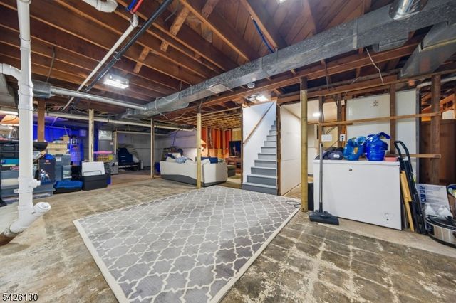 5 Highland Blvd, West Orange Twp., NJ 07052