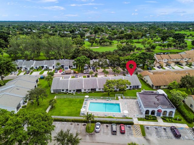 141 Par Drive, Royal Palm Beach, FL 33411