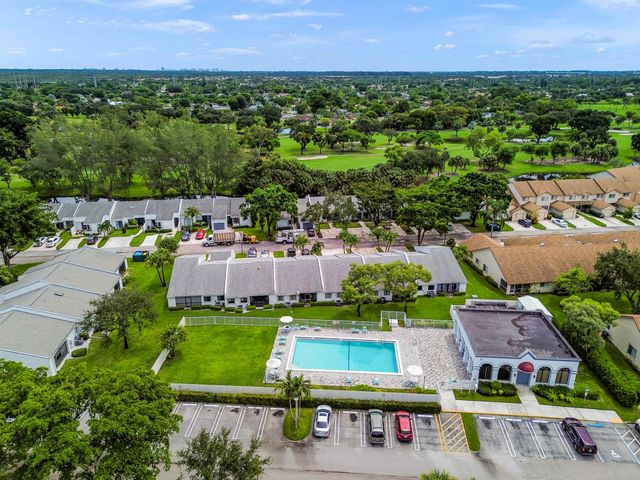 141 Par Drive, Royal Palm Beach, FL 33411