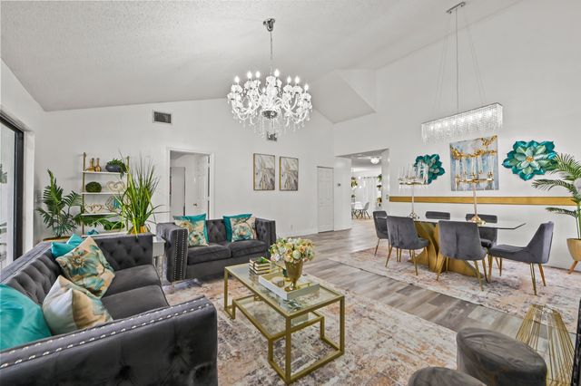 141 Par Drive, Royal Palm Beach, FL 33411