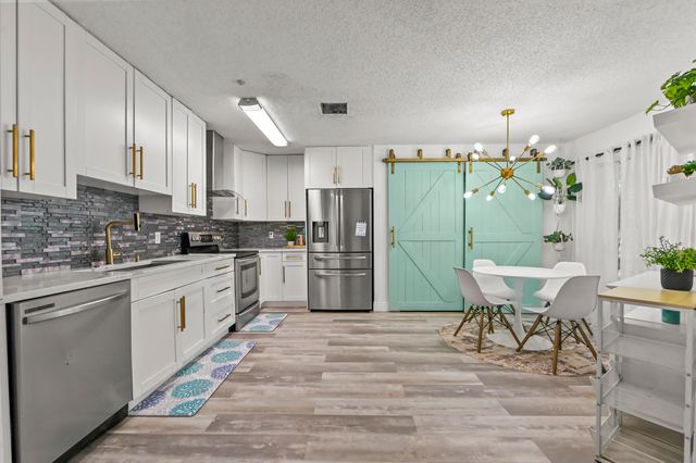 141 Par Drive, Royal Palm Beach, FL 33411
