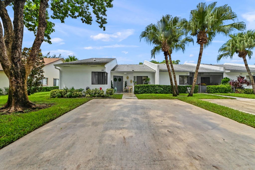 141 Par Drive, Royal Palm Beach, FL 33411