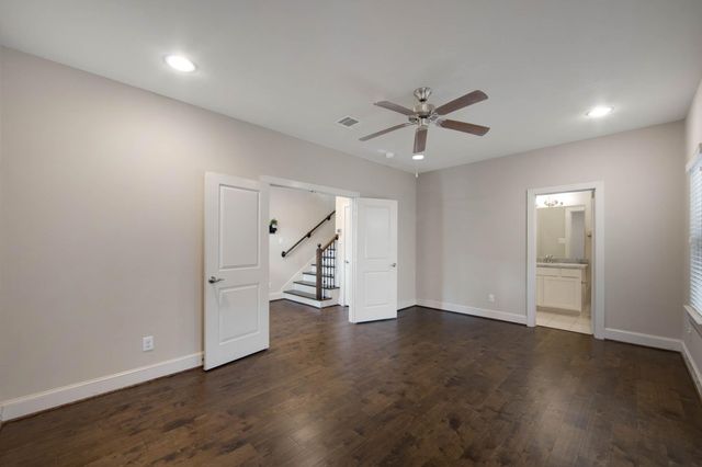 953 W 24th Street, Houston, TX 77008