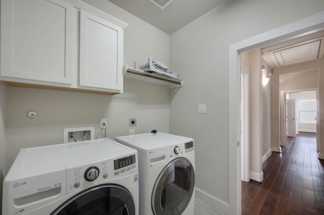 953 W 24th Street, Houston, TX 77008