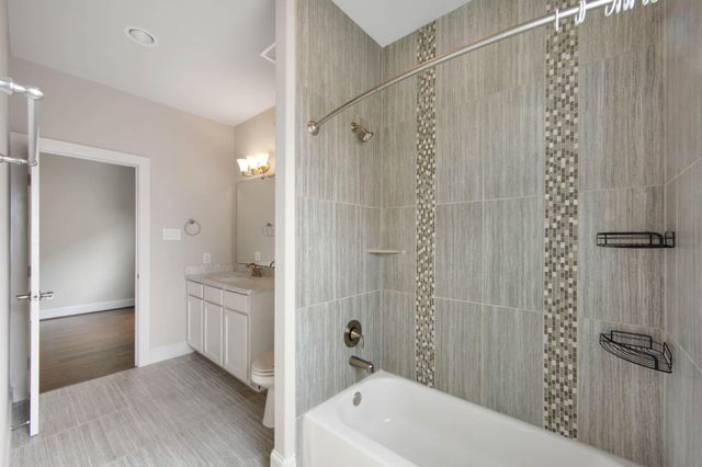 953 W 24th Street, Houston, TX 77008