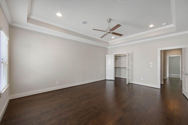 953 W 24th Street, Houston, TX 77008