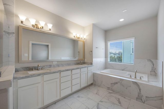953 W 24th Street, Houston, TX 77008