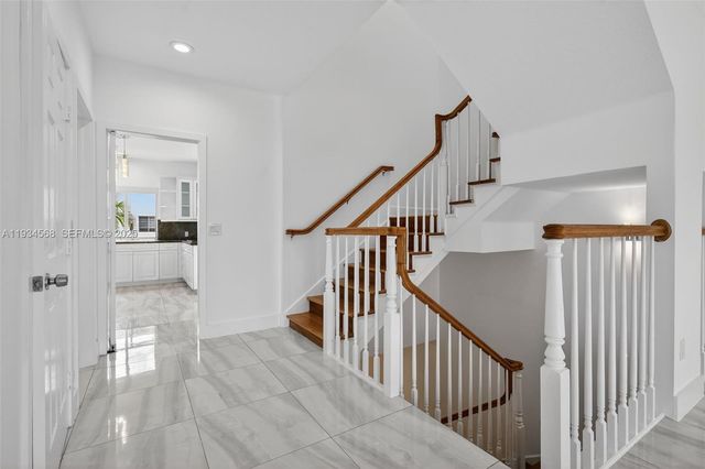 21399 Marina Cove Cir 14, Aventura, FL 33180