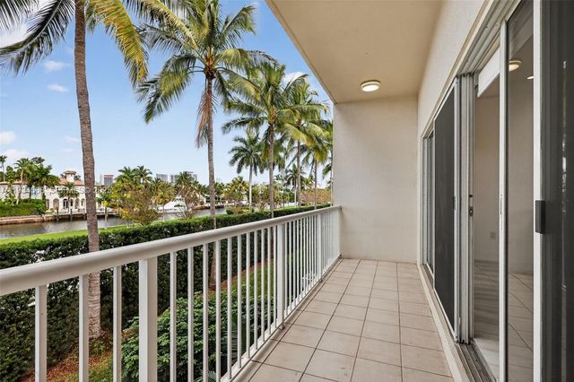 21399 Marina Cove Cir 14, Aventura, FL 33180