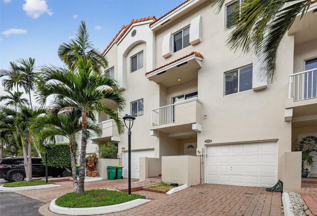 21399 Marina Cove Cir 14, Aventura, FL 33180