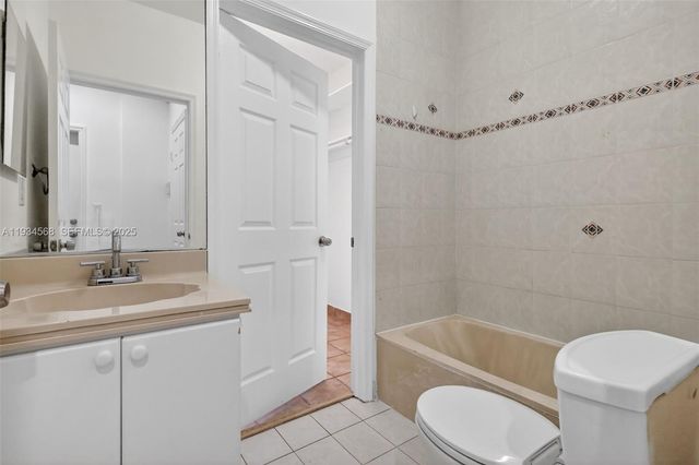 21399 Marina Cove Cir 14, Aventura, FL 33180