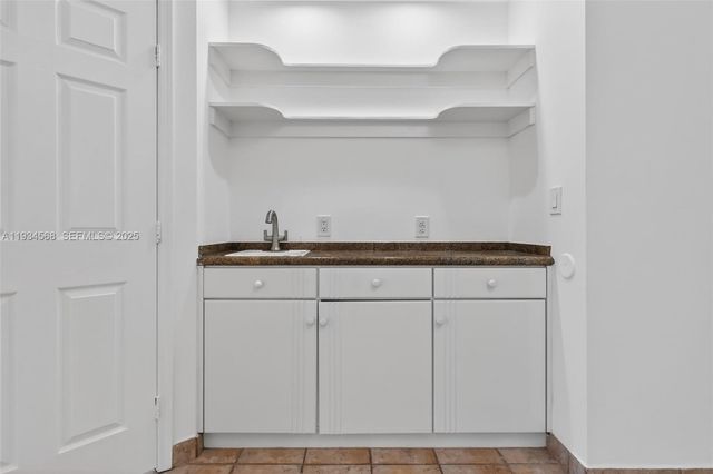 21399 Marina Cove Cir 14, Aventura, FL 33180