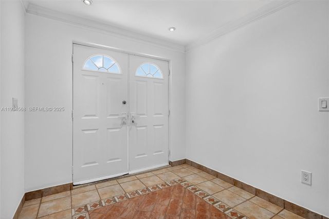 21399 Marina Cove Cir 14, Aventura, FL 33180