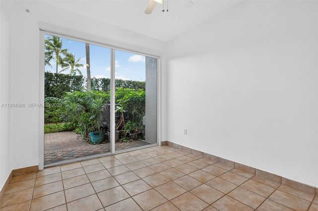 21399 Marina Cove Cir 14, Aventura, FL 33180