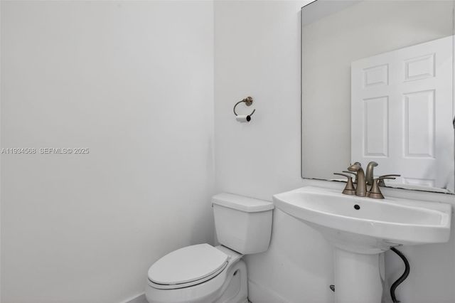 21399 Marina Cove Cir 14, Aventura, FL 33180