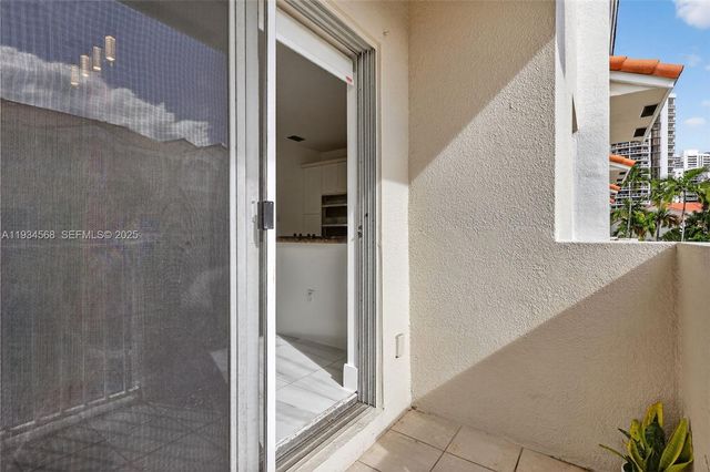 21399 Marina Cove Cir 14, Aventura, FL 33180