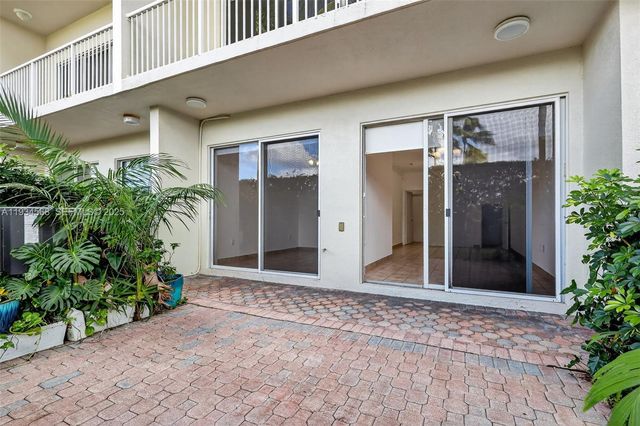 21399 Marina Cove Cir 14, Aventura, FL 33180