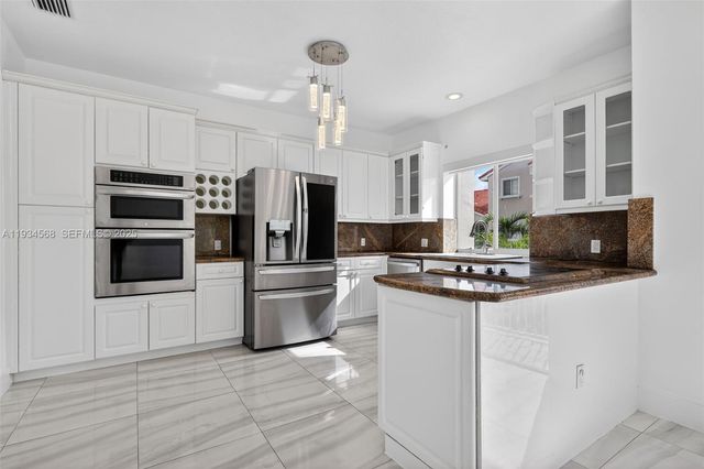 21399 Marina Cove Cir 14, Aventura, FL 33180