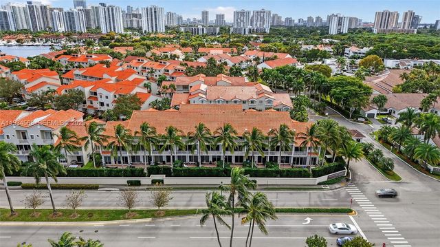 21399 Marina Cove Cir 14, Aventura, FL 33180