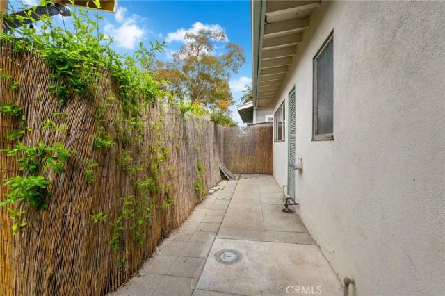 505 N 8th Avenue, Upland, CA 91786