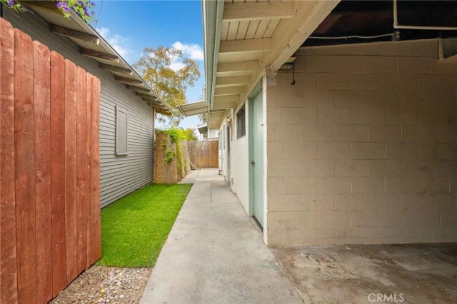 505 N 8th Avenue, Upland, CA 91786