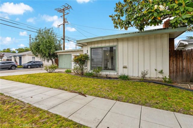 505 N 8th Avenue, Upland, CA 91786