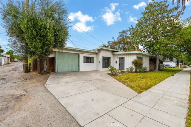 505 N 8th Avenue, Upland, CA 91786