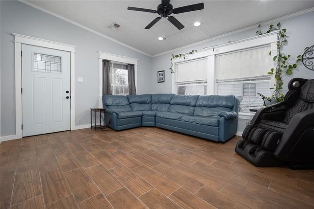 511 N 2nd Street, Noble, OK 73068