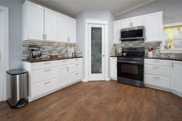 511 N 2nd Street, Noble, OK 73068