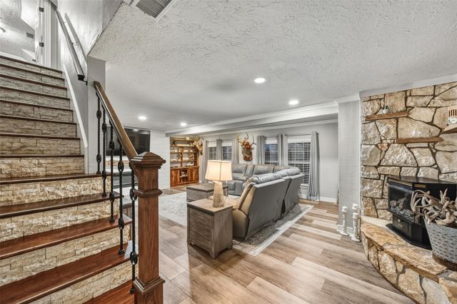 19989 Meadow Bend Road, Waller, TX 77484